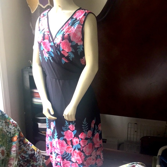 Rosegal  floral print wrapped dress size 4X - Picture 13 of 14